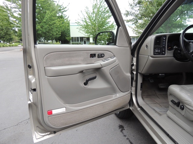 1999 GMC Sierra 1500 SLE / 3-DR/ 4X4 / Leather /5.3L 8Cyl   - Photo 13 - Portland, OR 97217