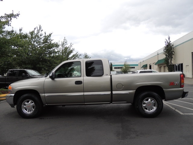 1999 GMC Sierra 1500 SLE / 3-DR/ 4X4 / Leather /5.3L 8Cyl   - Photo 3 - Portland, OR 97217