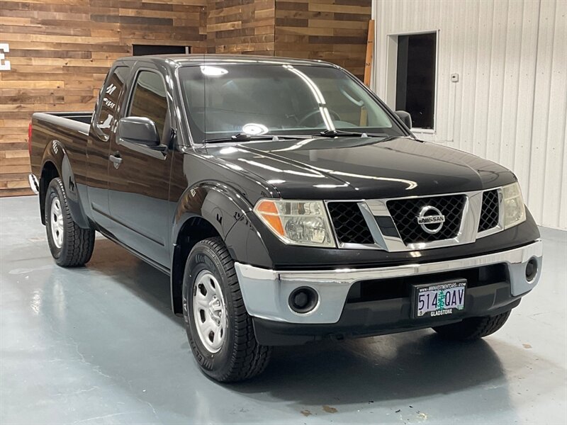 2007 Nissan Frontier SE 4X4 V6 / NEW TIRES / ZERO RUST /103K MILES / Backup Camera / Towing pkg - Photo 2 - Gladstone, OR 97027