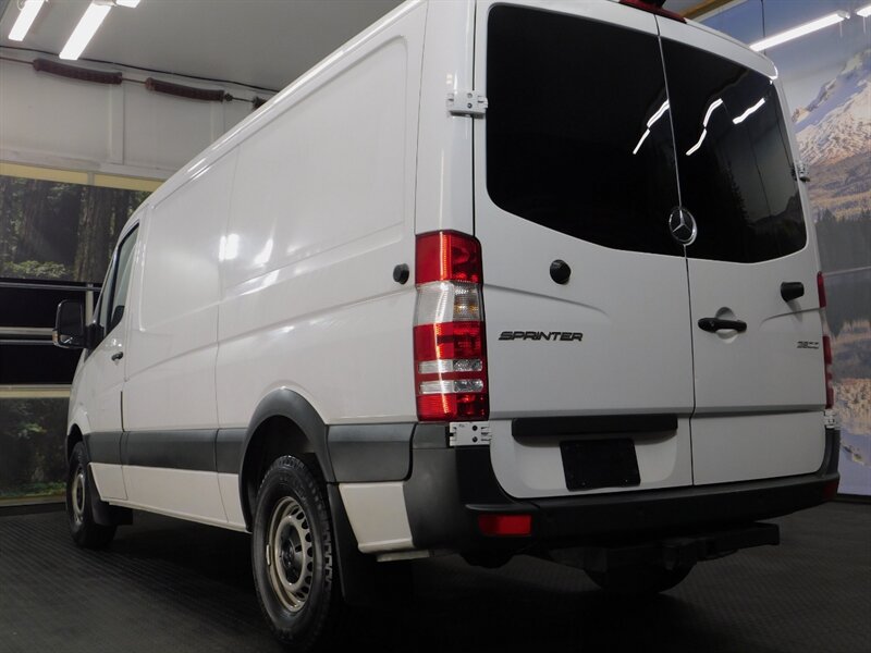 2017 Mercedes-Benz Sprinter 2500 Cargo Van 3.0L   - Photo 7 - Gladstone, OR 97027