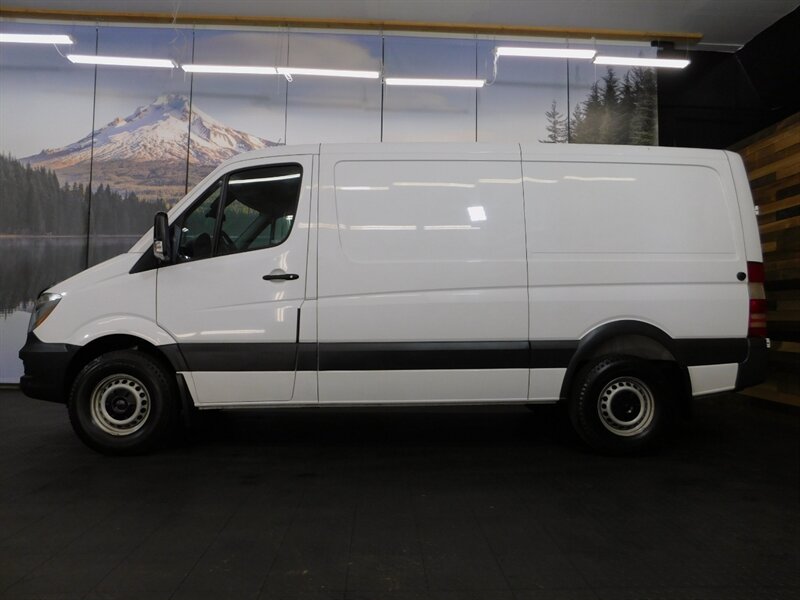 2017 Mercedes-Benz Sprinter 2500 Cargo Van 3.0L   - Photo 3 - Gladstone, OR 97027