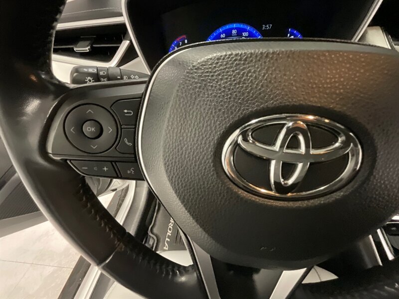 2019 Toyota Corolla Hatchback XSE / 6-SPEED MANUAL / Leather Heated  / LOCAL CAR / Leather - Photo 43 - Gladstone, OR 97027