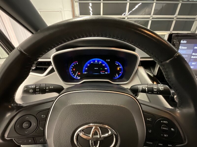 2019 Toyota Corolla Hatchback XSE / 6-SPEED MANUAL / Leather Heated  / LOCAL CAR / Leather - Photo 47 - Gladstone, OR 97027