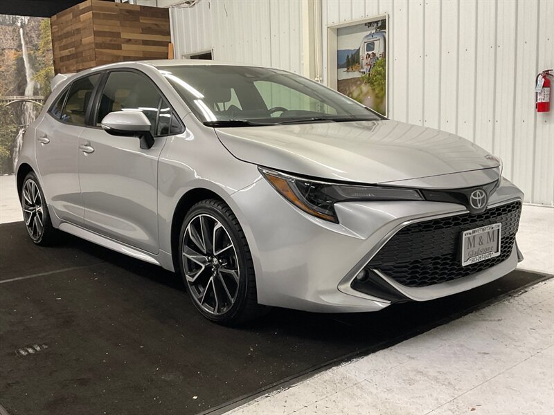 2019 Toyota Corolla Hatchback XSE / 6-SPEED MANUAL / Leather Heated  / LOCAL CAR / Leather - Photo 2 - Gladstone, OR 97027