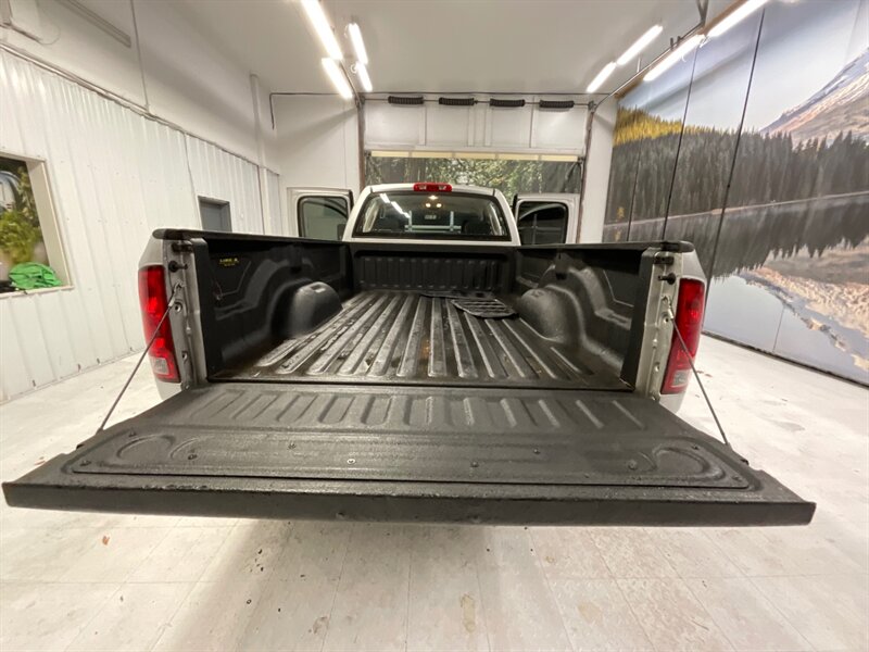 2004 Dodge Ram 2500 SLT Quad Cab 4X4 / 5.9L DIESEL / 6-SPEED / 1-OWNER  / LOCAL OREGON TRUCK / RUST FREE / LONG BED / 6-SPEED MANUAL / 5.9L CUMMINS DIESEL / 134,000 MILES - Photo 12 - Gladstone, OR 97027