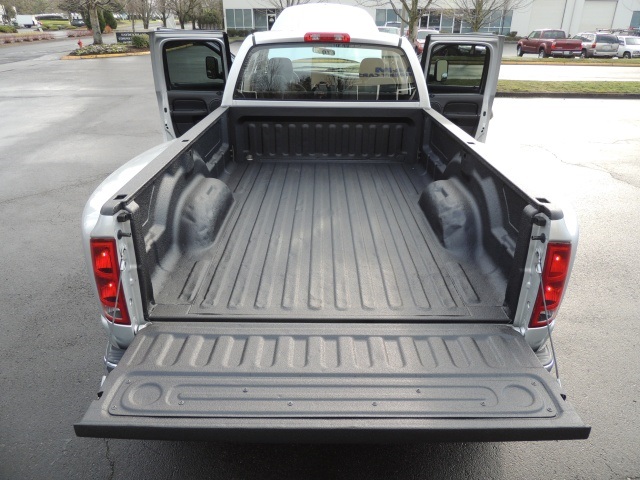 2004 Dodge Ram 3500 DUALLY/ 6-SPEED   - Photo 22 - Portland, OR 97217