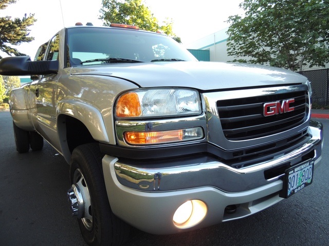 2005 GMC Sierra 3500 SLE/4X4 / 8.1Liter 8Cyl / Dually / 1-Owner   - Photo 34 - Portland, OR 97217