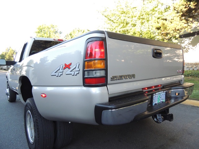 2005 GMC Sierra 3500 SLE/4X4 / 8.1Liter 8Cyl / Dually / 1-Owner   - Photo 36 - Portland, OR 97217