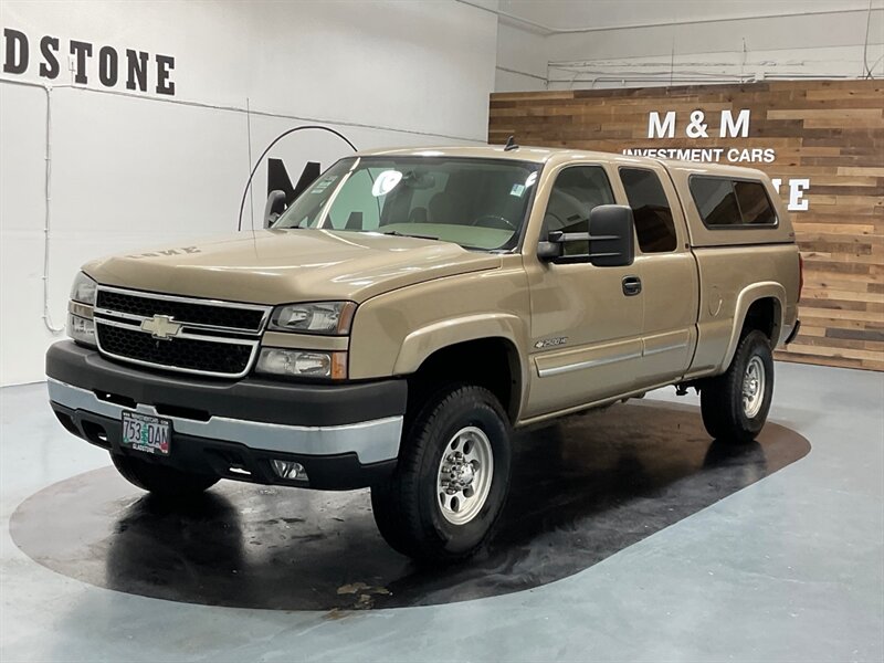 2006 Chevrolet Silverado 2500 LT 4X4 / 6.0L V8 / LOCAL TRUCK / 71,000 MILES  / ZERO RUST - Photo 54 - Gladstone, OR 97027