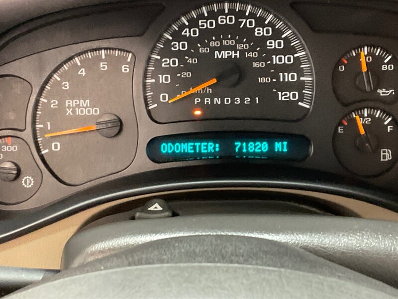 2006 Chevrolet Silverado 2500 LT 4X4 / 6.0L V8 / LOCAL TRUCK / 71,000 MILES  / ZERO RUST - Photo 52 - Gladstone, OR 97027