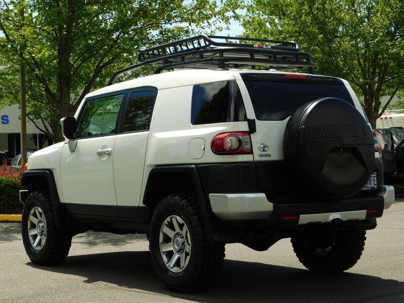 2014 Toyota FJ Cruiser Sport Utility 4X4/1-OWNER / LIFTED / LOW LOW MILES   - Photo 8 - Portland, OR 97217