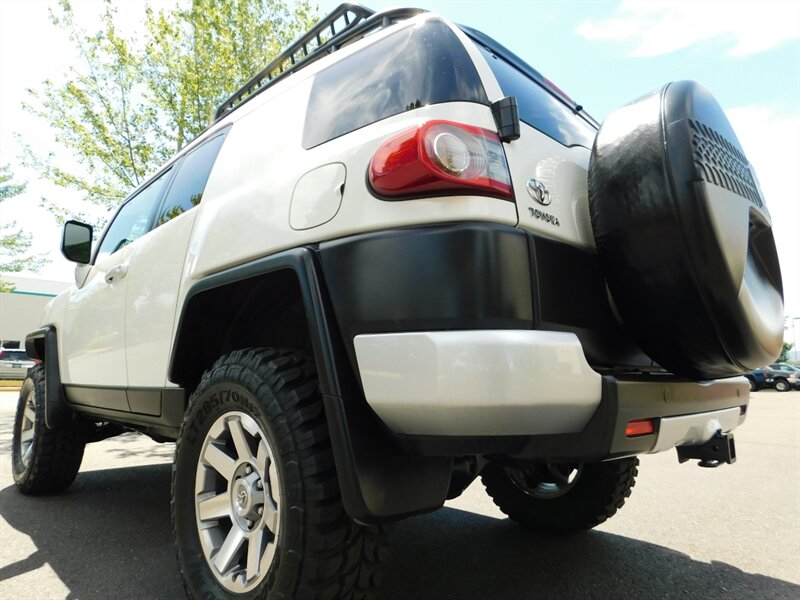 2014 Toyota FJ Cruiser Sport Utility 4X4/1-OWNER / LIFTED / LOW LOW MILES   - Photo 11 - Portland, OR 97217