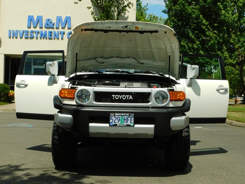 2014 Toyota FJ Cruiser Sport Utility 4X4/1-OWNER / LIFTED / LOW LOW MILES   - Photo 30 - Portland, OR 97217