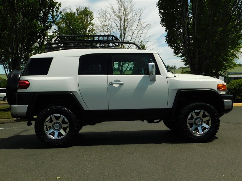 2014 Toyota FJ Cruiser Sport Utility 4X4/1-OWNER / LIFTED / LOW LOW MILES   - Photo 4 - Portland, OR 97217