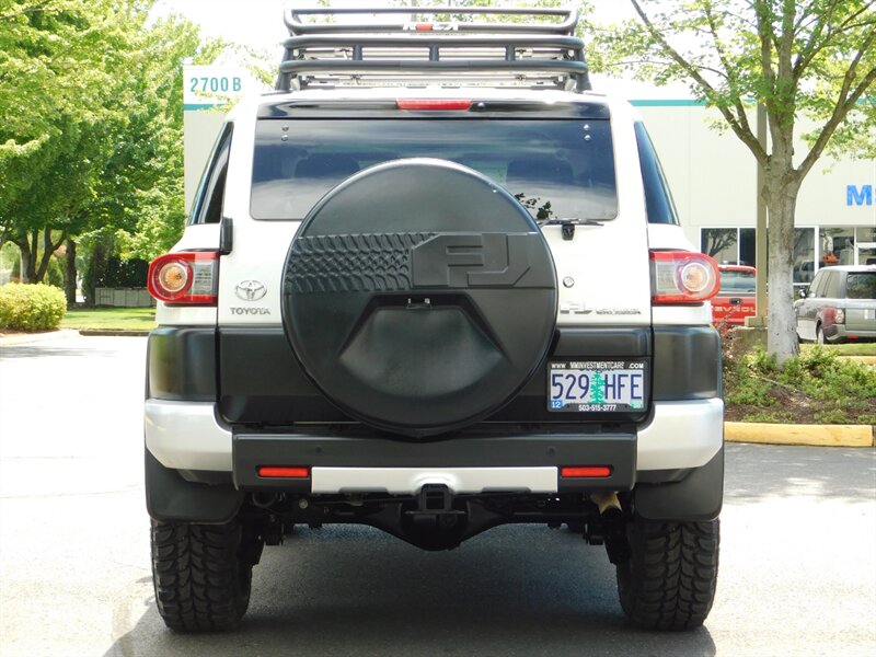 2014 Toyota FJ Cruiser Sport Utility 4X4/1-OWNER / LIFTED / LOW LOW MILES   - Photo 6 - Portland, OR 97217