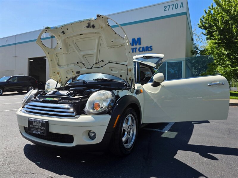 2008 MINI Cooper 1.6L / 6 SPEED MANUAL / BRAND NEW CLUTCH / LEATHER / LEATHER / PANORAMIC / ALWAYS SERVICED AT MINI DEALERSHIP / 1 OWNER / 87K MILES ONLY!!! - Photo 25 - Portland, OR 97217