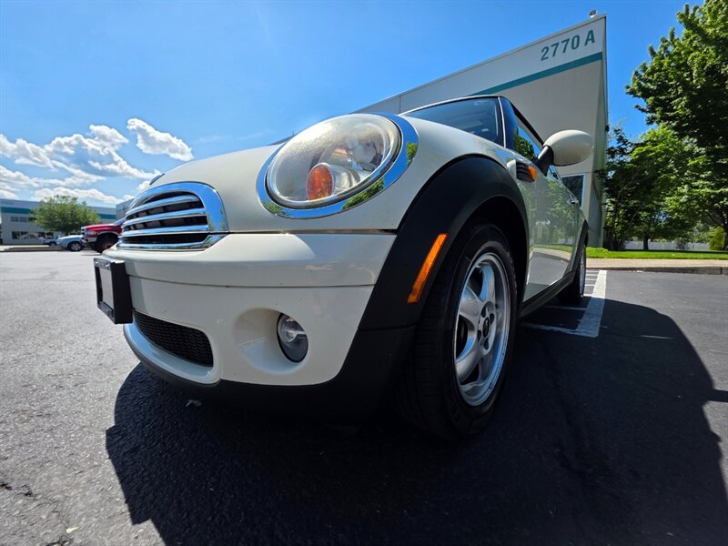2008 MINI Cooper 1.6L / 6 SPEED MANUAL / BRAND NEW CLUTCH / LEATHER / LEATHER / PANORAMIC / ALWAYS SERVICED AT MINI DEALERSHIP / 1 OWNER / 87K MILES ONLY!!! - Photo 10 - Portland, OR 97217