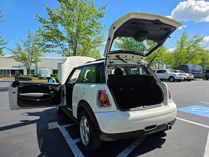 2008 MINI Cooper 1.6L / 6 SPEED MANUAL / BRAND NEW CLUTCH / LEATHER / LEATHER / PANORAMIC / ALWAYS SERVICED AT MINI DEALERSHIP / 1 OWNER / 87K MILES ONLY!!! - Photo 27 - Portland, OR 97217