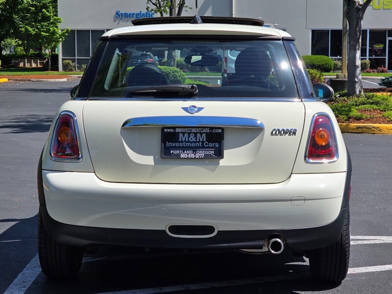 2008 MINI Cooper 1.6L / 6 SPEED MANUAL / BRAND NEW CLUTCH / LEATHER / LEATHER / PANORAMIC / ALWAYS SERVICED AT MINI DEALERSHIP / 1 OWNER / 87K MILES ONLY!!! - Photo 5 - Portland, OR 97217
