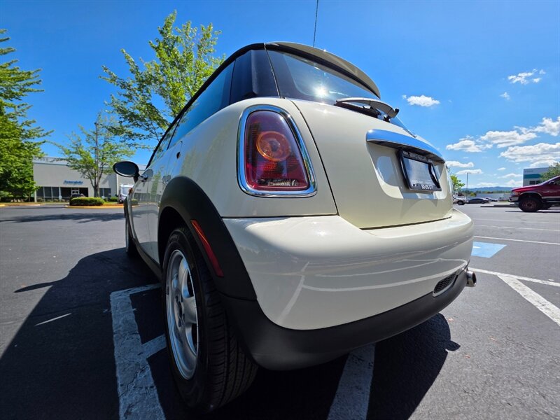 2008 MINI Cooper 1.6L / 6 SPEED MANUAL / BRAND NEW CLUTCH / LEATHER / LEATHER / PANORAMIC / ALWAYS SERVICED AT MINI DEALERSHIP / 1 OWNER / 87K MILES ONLY!!! - Photo 11 - Portland, OR 97217
