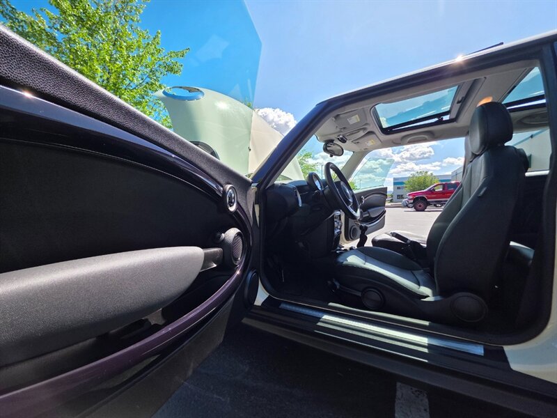2008 MINI Cooper 1.6L / 6 SPEED MANUAL / BRAND NEW CLUTCH / LEATHER / LEATHER / PANORAMIC / ALWAYS SERVICED AT MINI DEALERSHIP / 1 OWNER / 87K MILES ONLY!!! - Photo 32 - Portland, OR 97217
