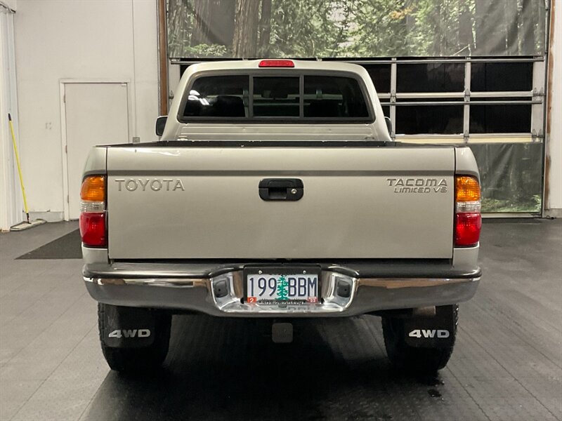 2004 Toyota Tacoma V6 LIMITED 4X4 / 3.4L V6 /NEW LIFT TRD WHEELS TIRE  NEW SUSPENSION LIFT KIT w/ NEW 33 " A/T TIRES & 17 " TRD WHEELS / ONLY 115,000 MILES / RUST FREE - Photo 6 - Gladstone, OR 97027