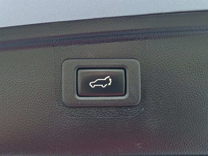 2016 Subaru Outback 3.6R Limited 6-Cyl  AWD / LOADED / 1-OWNER / 67K m  / Eye Sight / Blind Spot / Leather / Sunroof / Records - Photo 52 - Portland, OR 97217