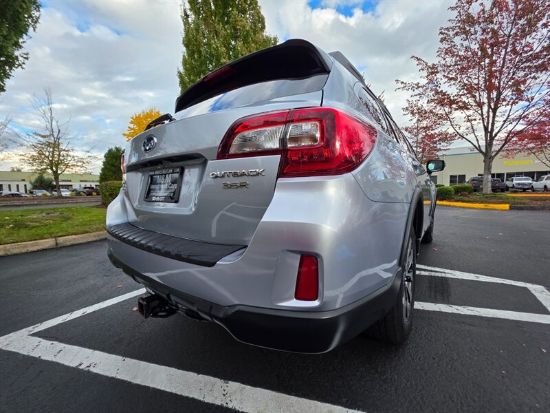 2016 Subaru Outback 3.6R Limited 6-Cyl  AWD / LOADED / 1-OWNER / 67K m  / Eye Sight / Blind Spot / Leather / Sunroof / Records - Photo 12 - Portland, OR 97217