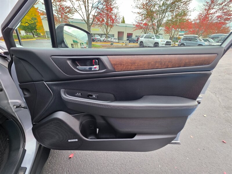 2016 Subaru Outback 3.6R Limited 6-Cyl  AWD / LOADED / 1-OWNER / 67K m  / Eye Sight / Blind Spot / Leather / Sunroof / Records - Photo 44 - Portland, OR 97217