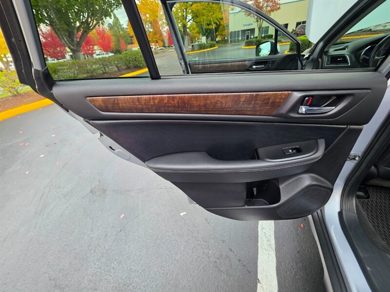 2016 Subaru Outback 3.6R Limited 6-Cyl  AWD / LOADED / 1-OWNER / 67K m  / Eye Sight / Blind Spot / Leather / Sunroof / Records - Photo 45 - Portland, OR 97217