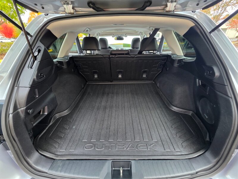2016 Subaru Outback 3.6R Limited 6-Cyl  AWD / LOADED / 1-OWNER / 67K m  / Eye Sight / Blind Spot / Leather / Sunroof / Records - Photo 42 - Portland, OR 97217