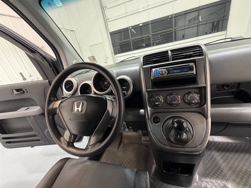 2004 Honda Element DX Sport Utility 2.4L AWD / MANUAL / NEW TIRES / LOCAL NO RUST / ONLY 109K MILES - Photo 31 - Gladstone, OR 97027