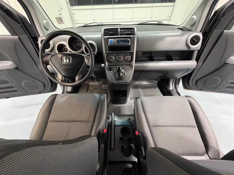 2004 Honda Element DX Sport Utility 2.4L AWD / MANUAL / NEW TIRES / LOCAL NO RUST / ONLY 109K MILES - Photo 21 - Gladstone, OR 97027