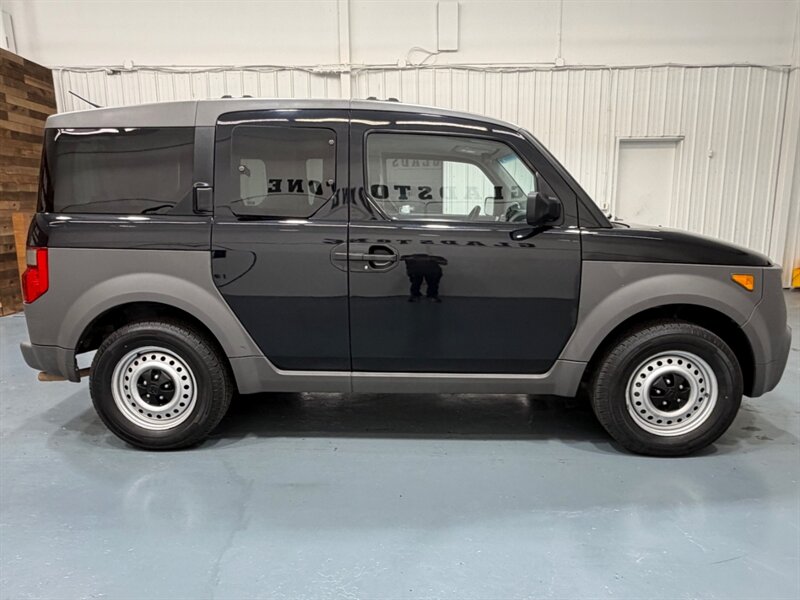 2004 Honda Element DX Sport Utility 2.4L AWD / MANUAL / NEW TIRES / LOCAL NO RUST / ONLY 109K MILES - Photo 4 - Gladstone, OR 97027