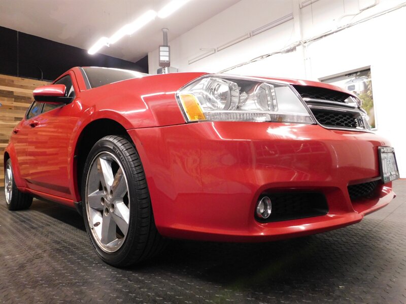 2013 Dodge Avenger SXT Sedan / Navigati   - Photo 10 - Gladstone, OR 97027