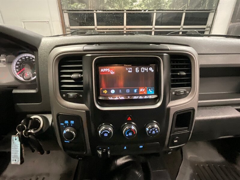 2014 RAM 2500 Tradesman Crew Cab 4X4 / 6.7L DIESEL / 6-SPEED  LOCAL OREGON TRUCK / RUST FREE / LIFTED w/ BILSTEIN SHOCKS / HEADACHE RACK / SHARP SHARP!! - Photo 15 - Gladstone, OR 97027