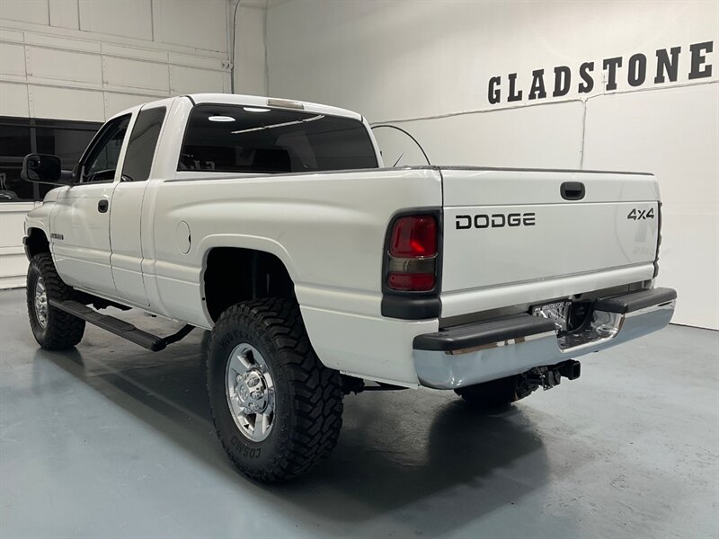 1999 Dodge Ram 2500 Laramie SLT 4X4 / 5.9L CUMMINS DIESEL / NEW TIRES  / ZERO RUST / Leather Seats / Short Bed / 144K MILES - Photo 9 - Gladstone, OR 97027