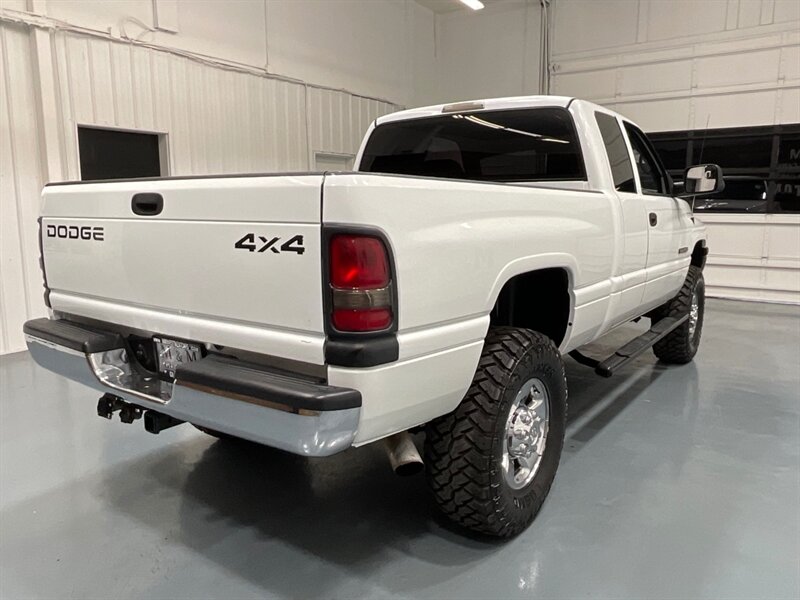 1999 Dodge Ram 2500 Laramie SLT 4X4 / 5.9L CUMMINS DIESEL / NEW TIRES  / ZERO RUST / Leather Seats / Short Bed / 144K MILES - Photo 8 - Gladstone, OR 97027