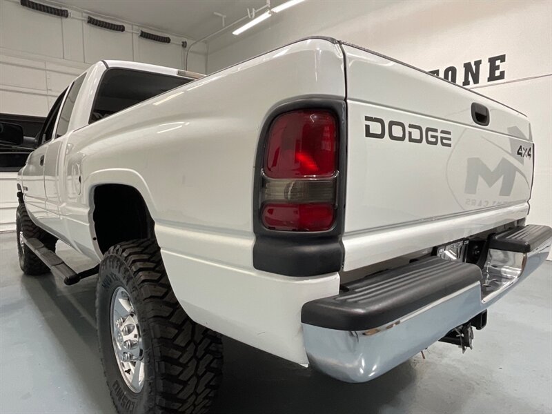 1999 Dodge Ram 2500 Laramie SLT 4X4 / 5.9L CUMMINS DIESEL / NEW TIRES  / ZERO RUST / Leather Seats / Short Bed / 144K MILES - Photo 29 - Gladstone, OR 97027