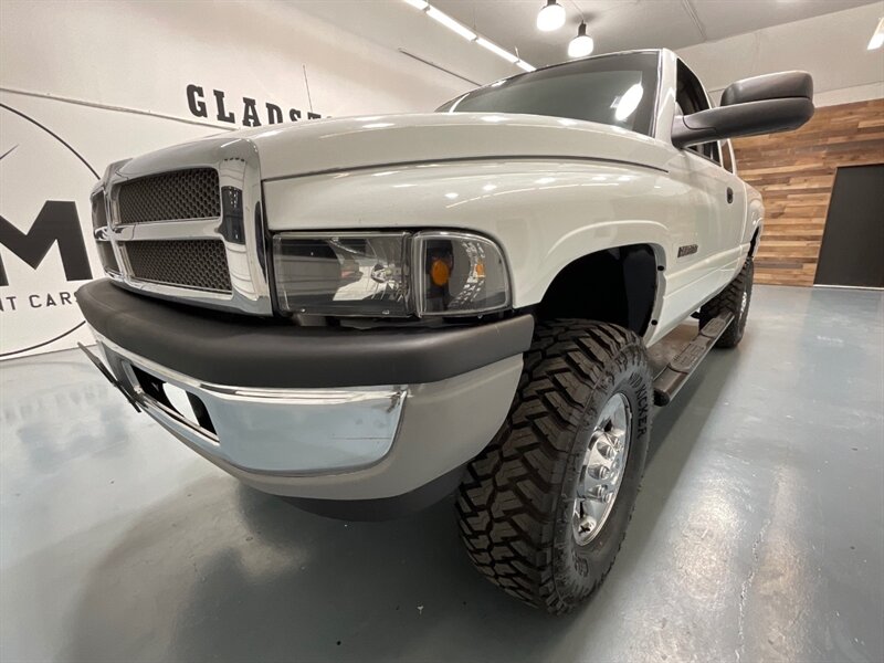 1999 Dodge Ram 2500 Laramie SLT 4X4 / 5.9L CUMMINS DIESEL / NEW TIRES  / ZERO RUST / Leather Seats / Short Bed / 144K MILES - Photo 32 - Gladstone, OR 97027