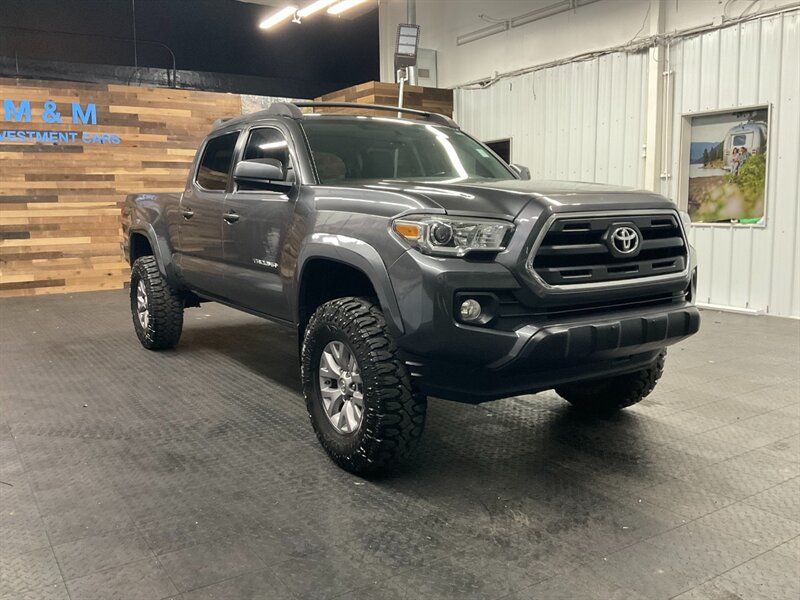 2016 Toyota Tacoma SR5 V6 4X4 / 1-OWNER   - Photo 34 - Gladstone, OR 97027