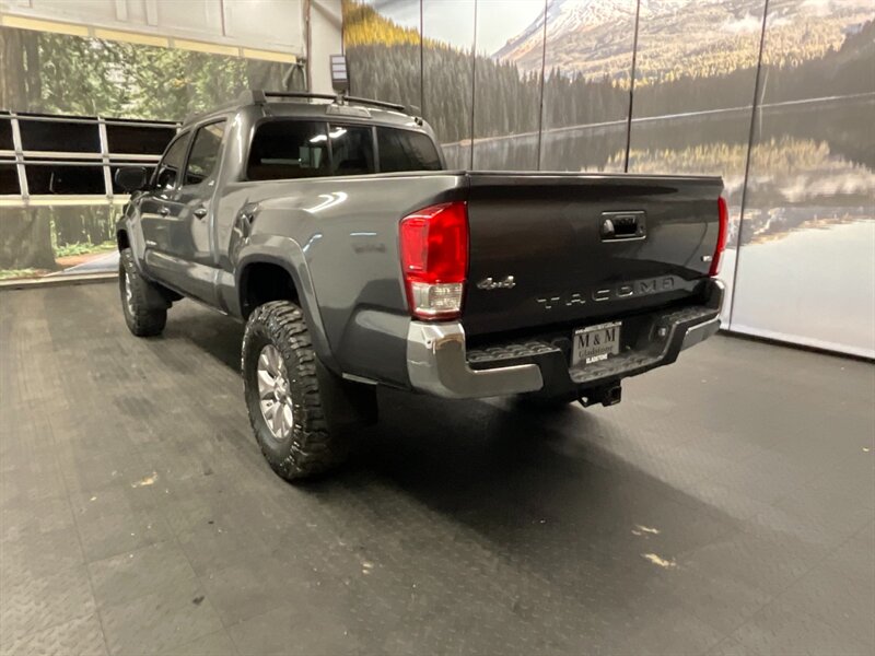 2016 Toyota Tacoma SR5 V6 4X4 / 1-OWNER   - Photo 29 - Gladstone, OR 97027