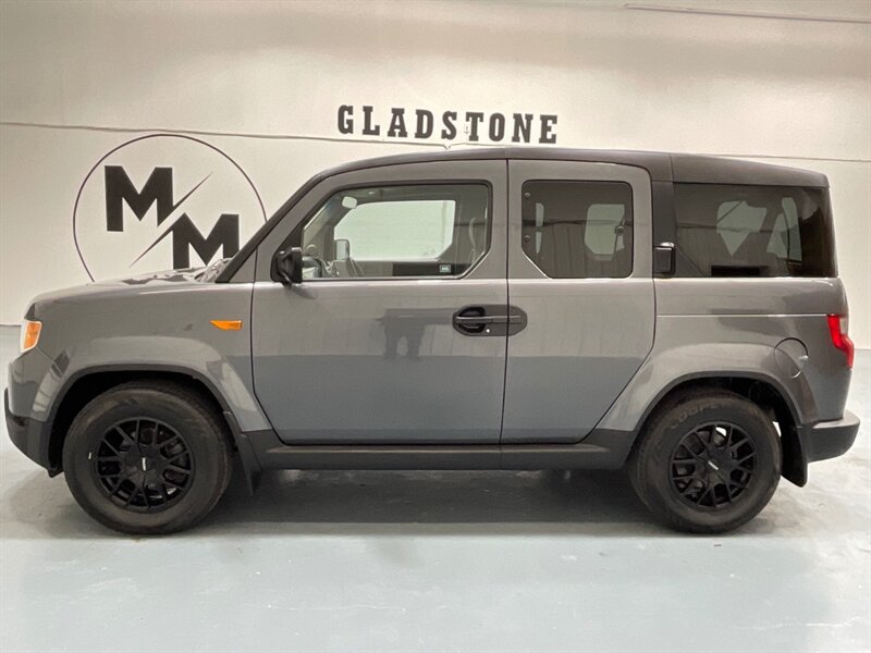 2011 Honda Element LX AWD / NEW WHEELS & TIRES / ZERO RUST / LOCAL SUV - Photo 3 - Gladstone, OR 97027