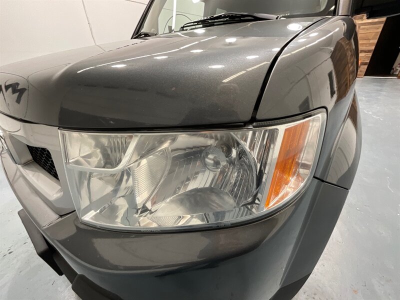 2011 Honda Element LX AWD / NEW WHEELS & TIRES / ZERO RUST / LOCAL SUV - Photo 26 - Gladstone, OR 97027