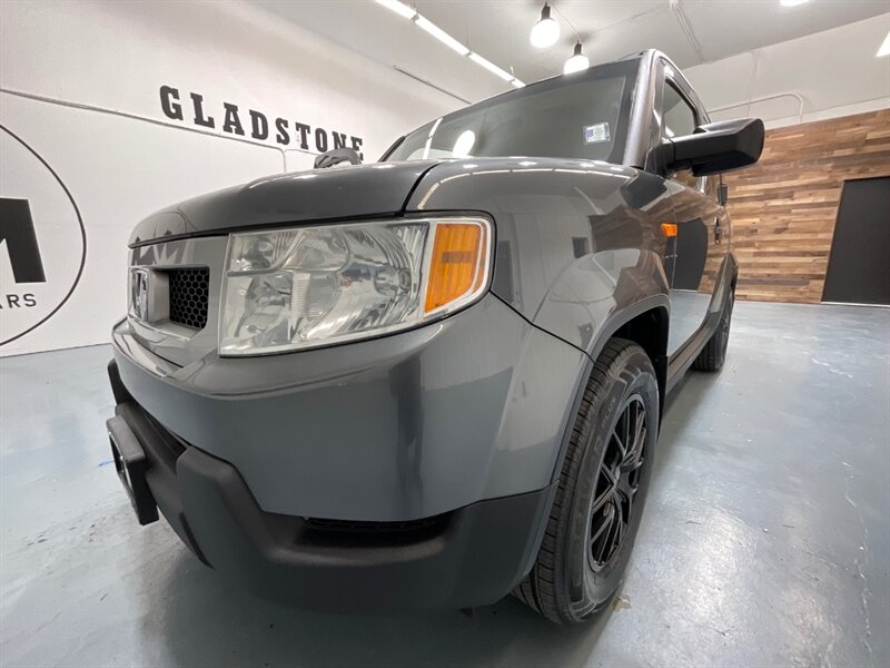 2011 Honda Element LX AWD / NEW WHEELS & TIRES / ZERO RUST / LOCAL SUV - Photo 32 - Gladstone, OR 97027