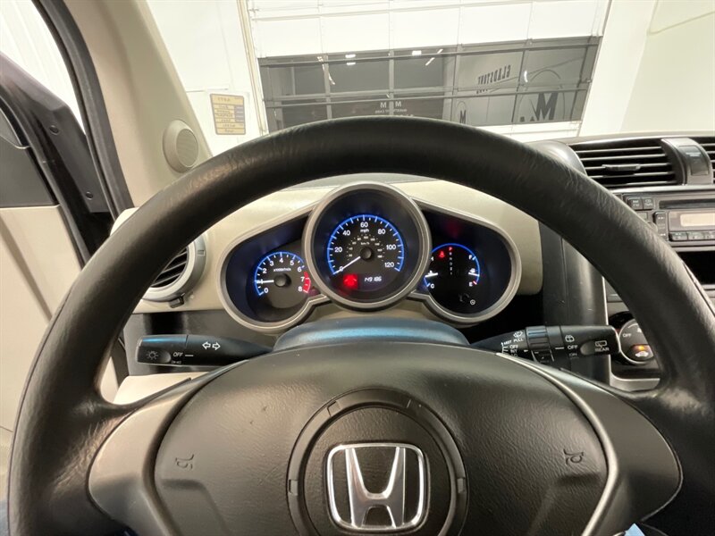 2011 Honda Element LX AWD / NEW WHEELS & TIRES / ZERO RUST / LOCAL SUV - Photo 39 - Gladstone, OR 97027