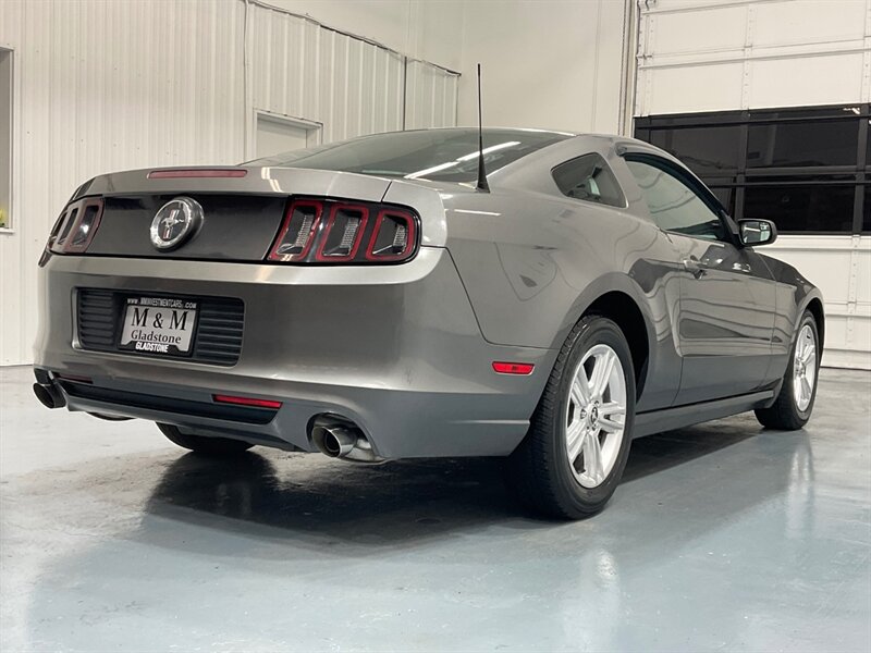 2013 Ford Mustang V6 Coupe 3.7L 6Cyl /Automatic/ 1-OWNER / 52K MILES  / LOCAL CAR - Photo 7 - Gladstone, OR 97027