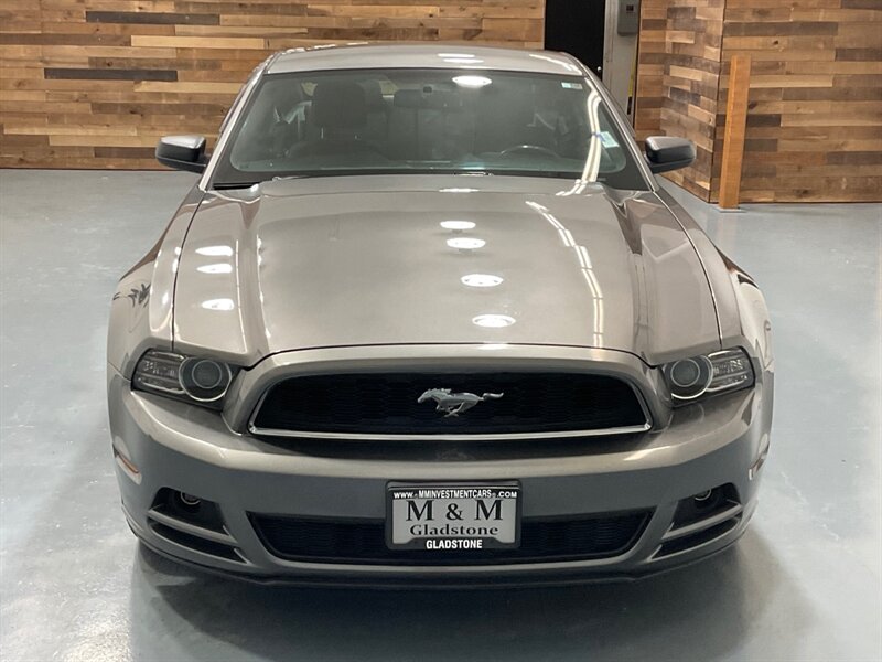 2013 Ford Mustang V6 Coupe 3.7L 6Cyl /Automatic/ 1-OWNER / 52K MILES  / LOCAL CAR - Photo 5 - Gladstone, OR 97027