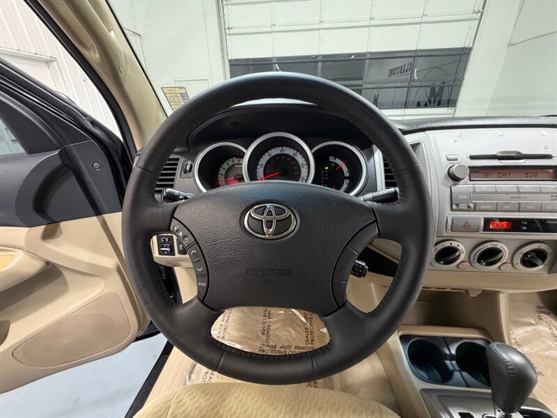 2011 Toyota Tacoma V6 SR5 4.0L V6 4x4 Double Cab / ZERO RUST FREE / NEW TIRES - Photo 17 - Gladstone, OR 97027