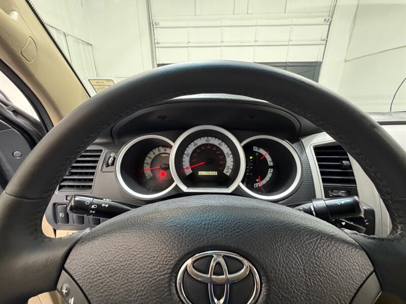 2011 Toyota Tacoma V6 SR5 4.0L V6 4x4 Double Cab / ZERO RUST FREE / NEW TIRES - Photo 45 - Gladstone, OR 97027